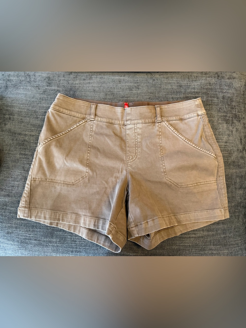 SPANX women’s Stretch Twill Shorts size Large